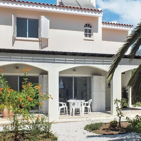 Villa Coral Gardens *